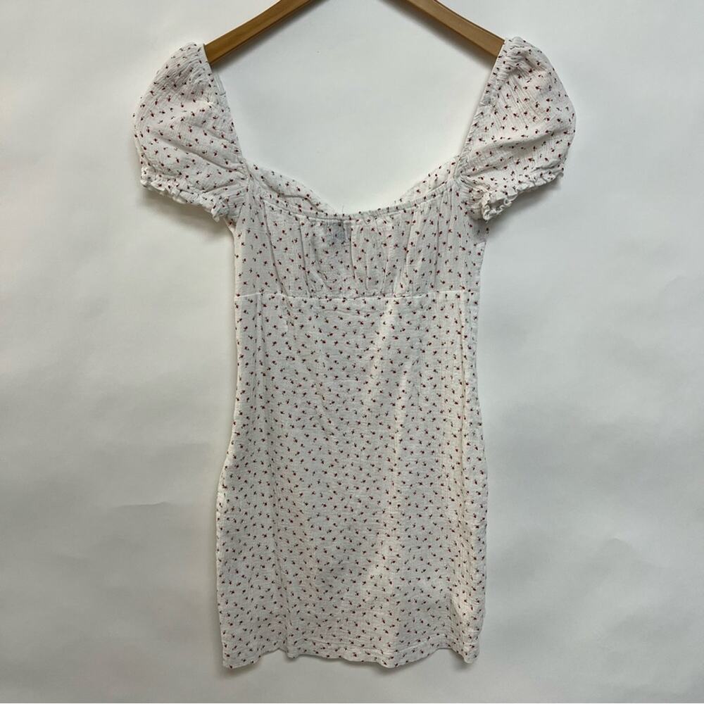 Princess Polly Natalina Milkmaid Dress White Red Rose Floral Print Smocked US 6 - Picture 4 of 9